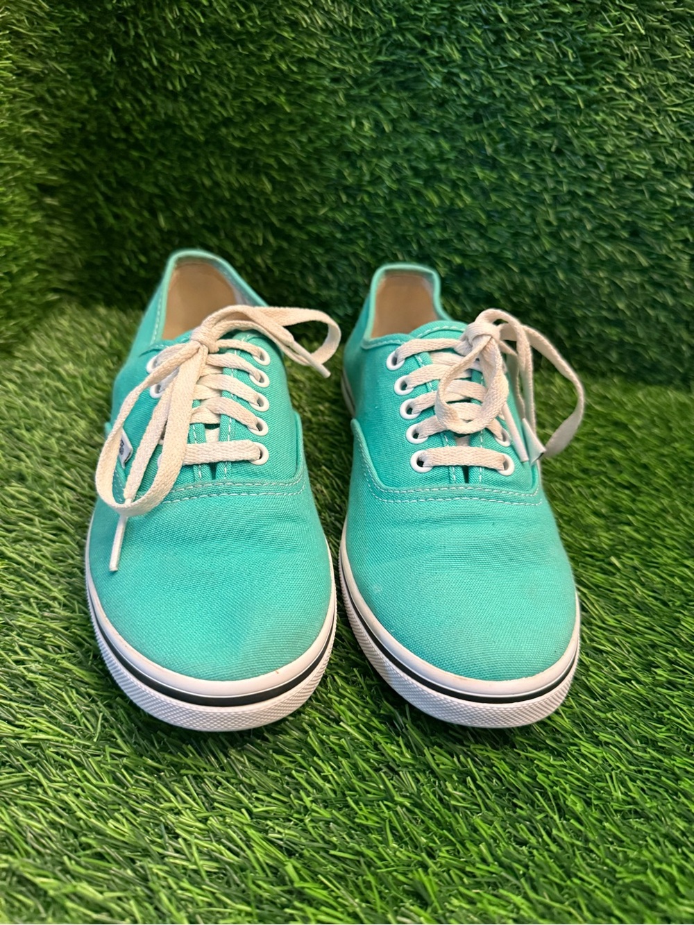 Vans, authentic Turquoise Canvas Lace-Up Sneakers - Unisex New men 6. W 7.5